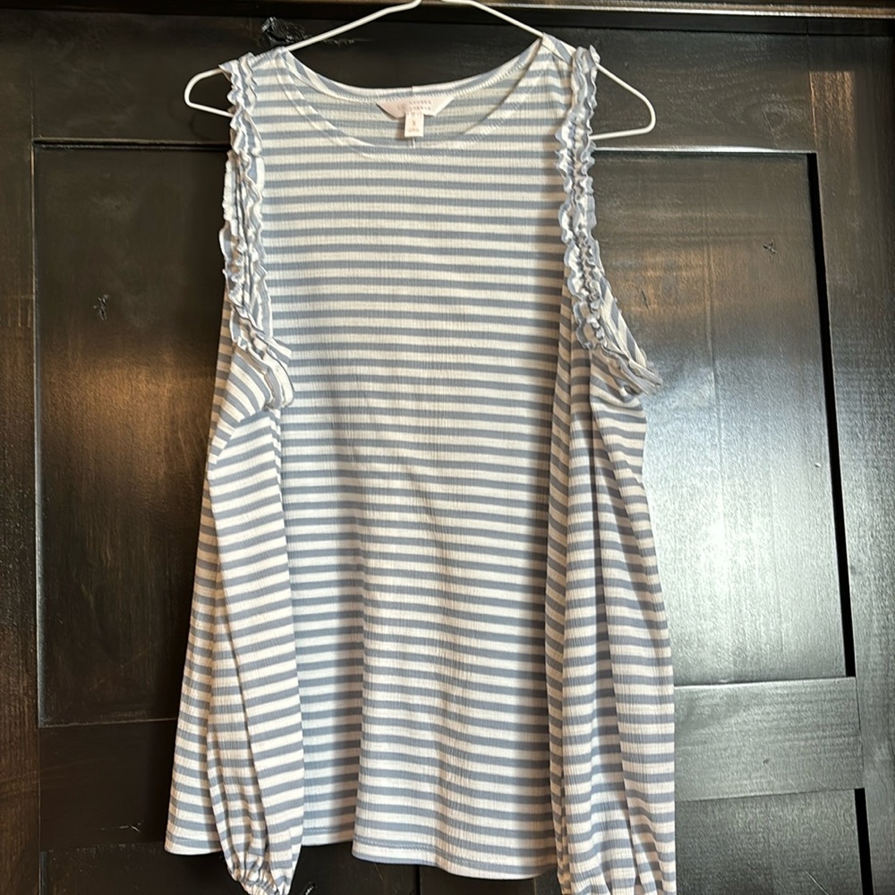 LC Lauren Conrad Cold Shoulder Top